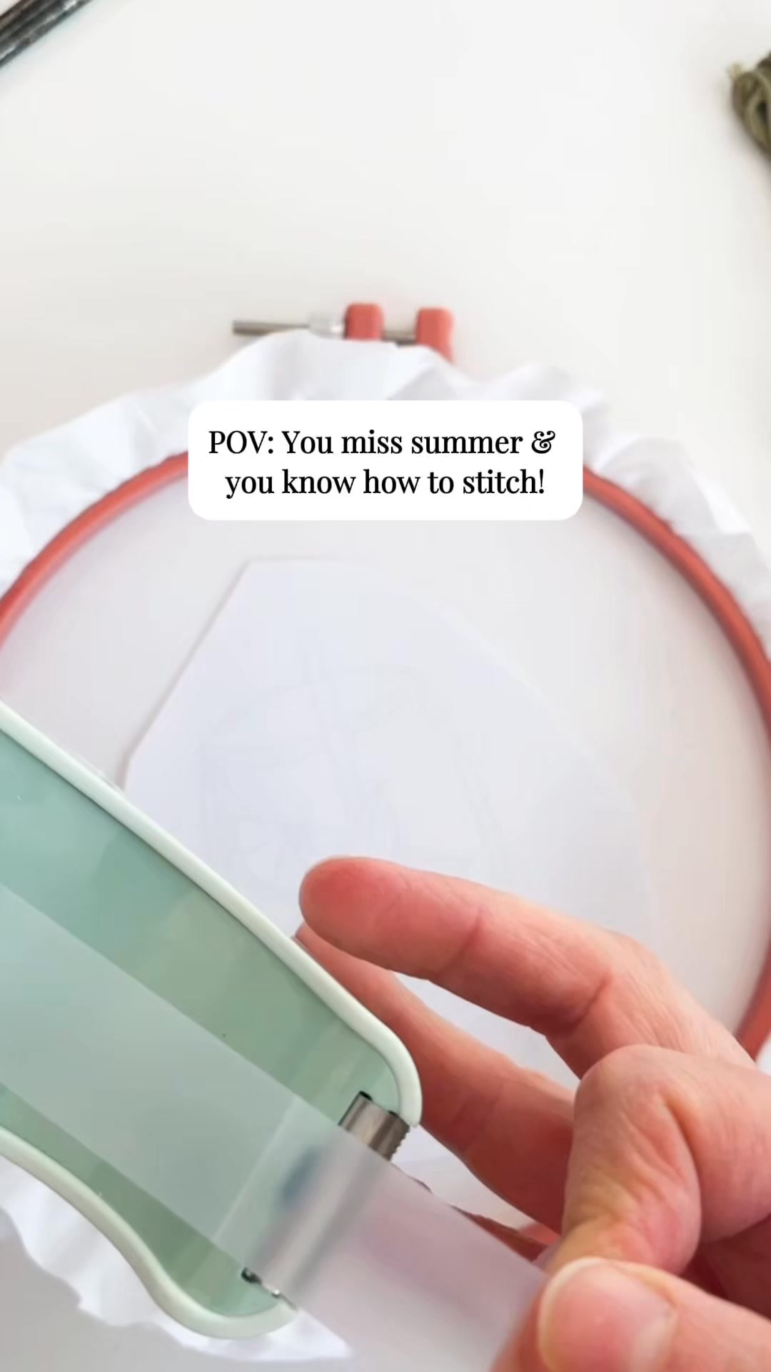Clever Poppy Facebook ad: Stitch Without Limits!
