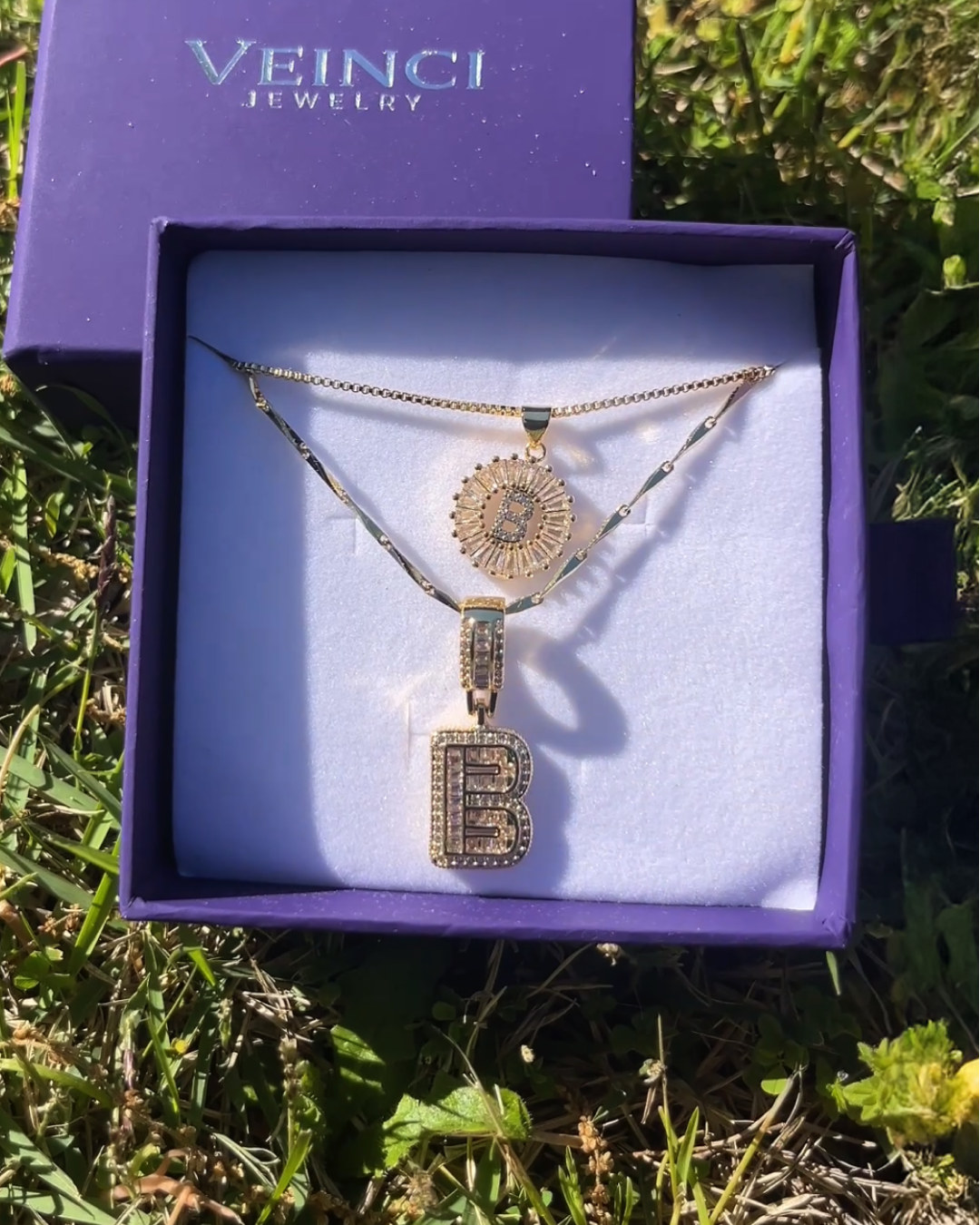 Barbara's Life Facebook ad: Jewelry that actually lasts.