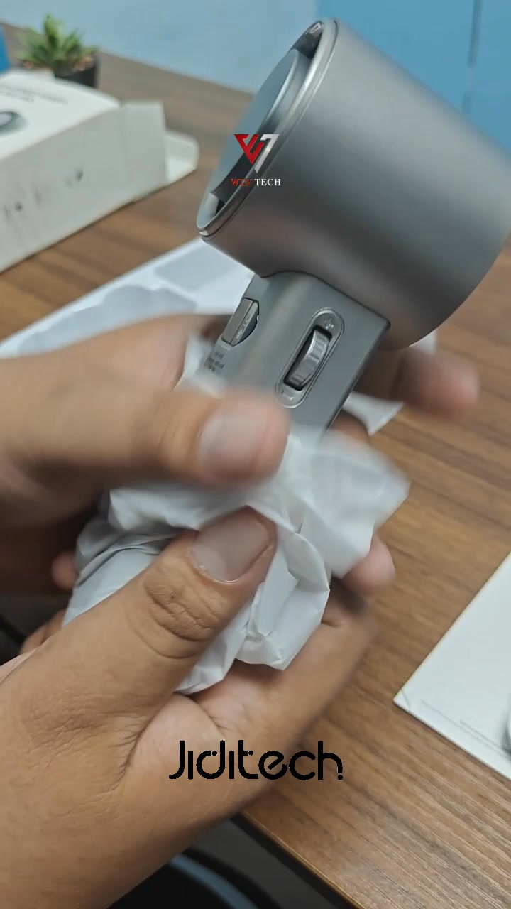 Jiditech PH Facebook ad: Shop here https://s.shopee.ph/9pQvT80OIe