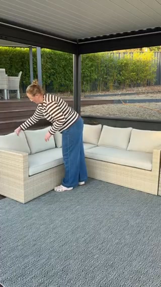 pergolux.au Facebook ad: Enjoy Your Backyard All Year Round