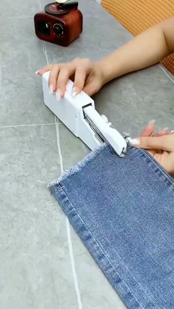 Aneedpicks Facebook ad: Portable Handheld Sewing Machine, sew altered clothes…