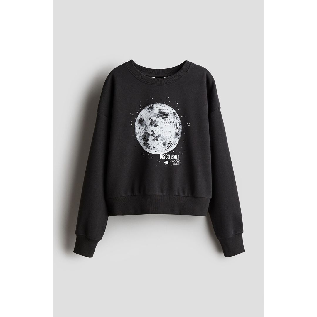 H&M Facebook ad