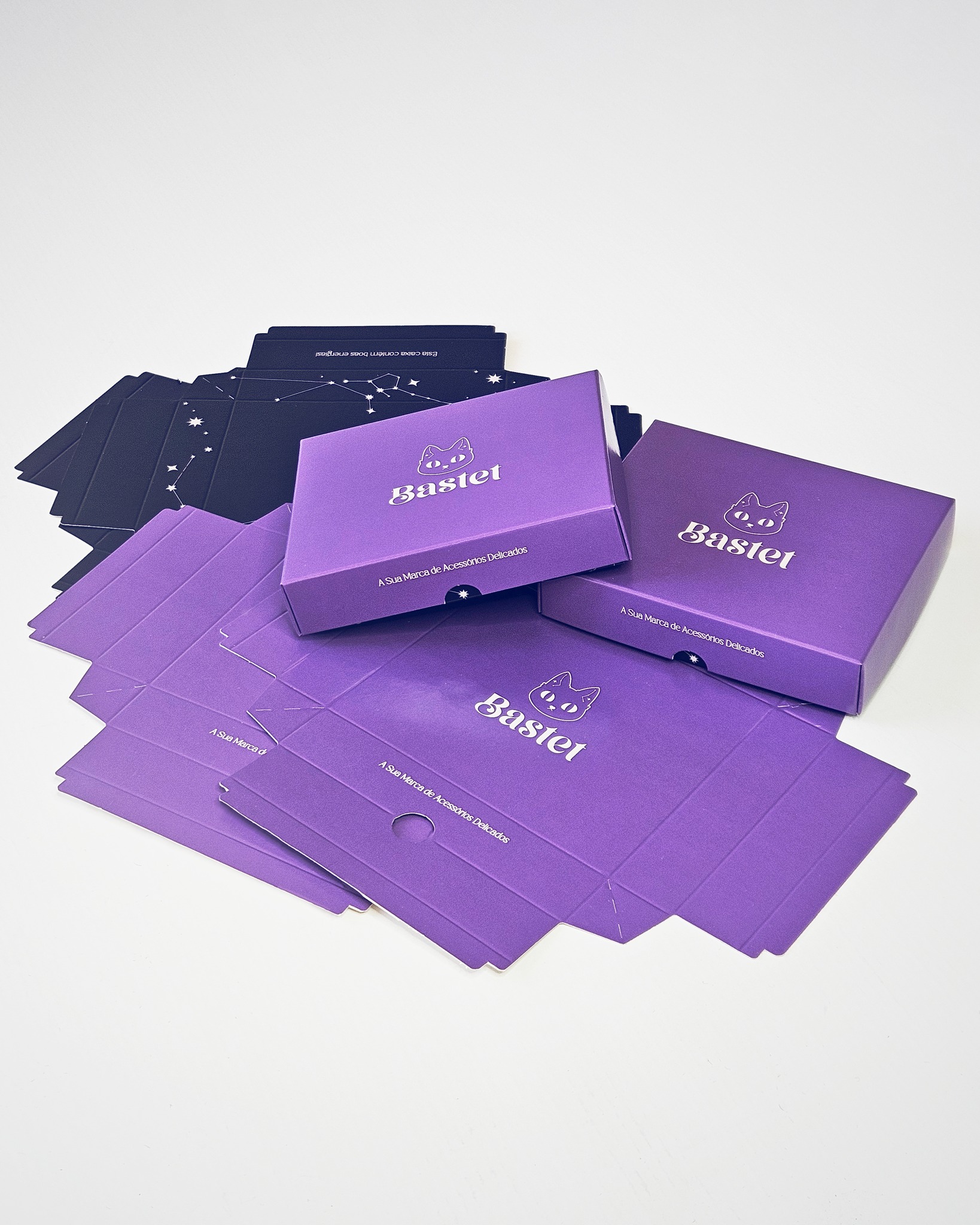 Cartonagem Fraspaper Pack Facebook ad: Um porta-joias em papel cartão é a escolha…