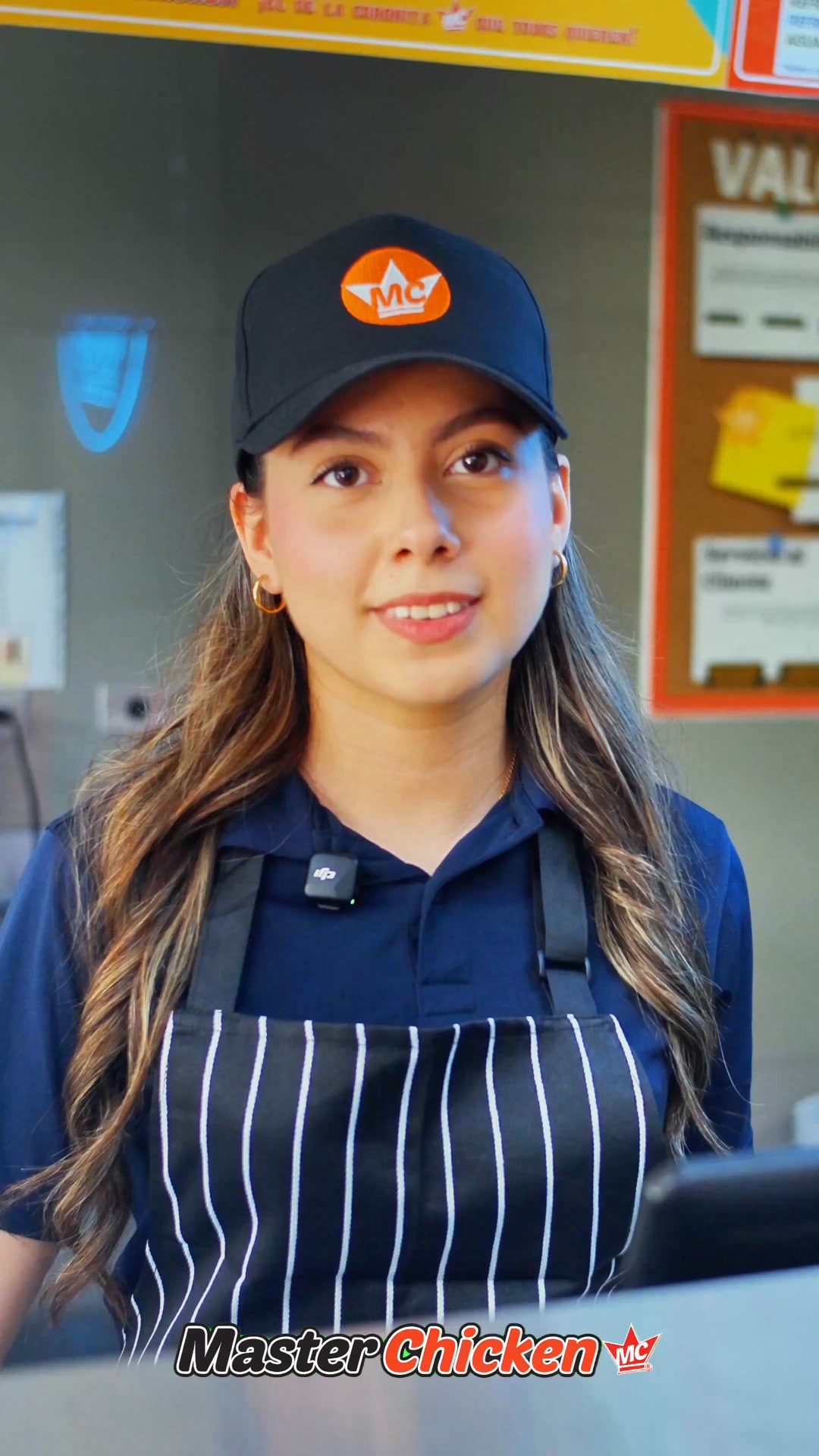 Master Chicken Delivery Facebook ad: ¡Pide por WhatsApp!