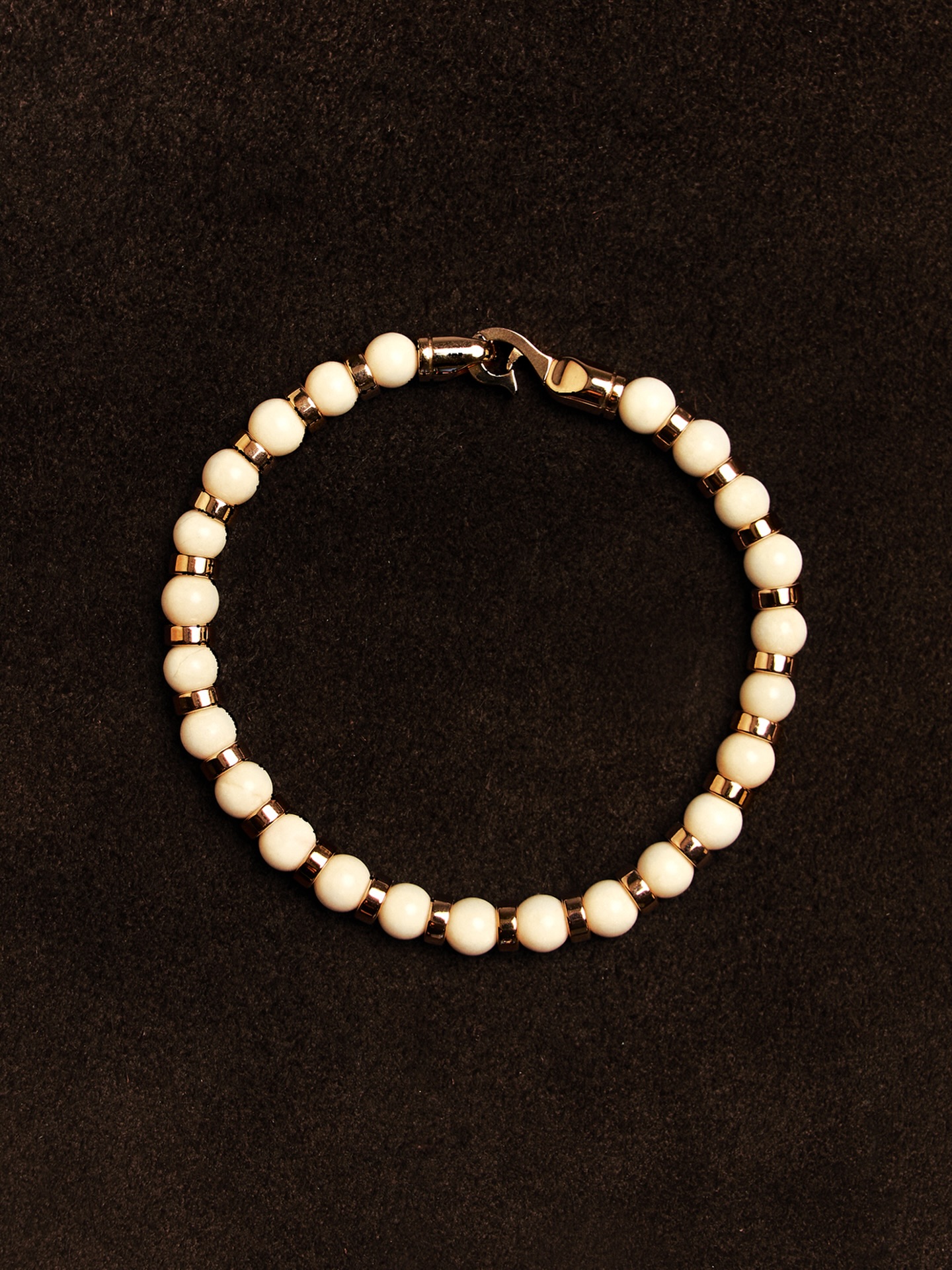 Robert Alton Jewelry Facebook ad