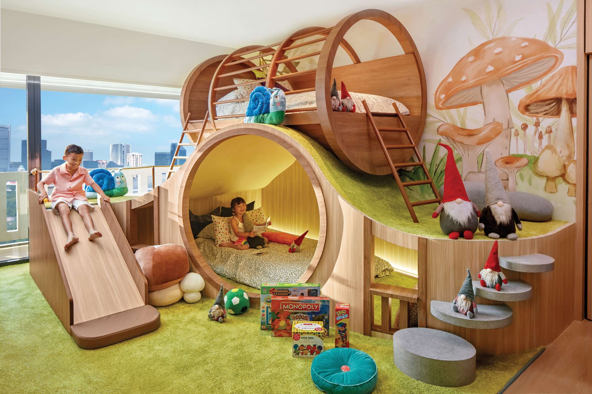 PARKROYAL COLLECTION Marina Bay, Singapore Facebook ad: Let your family step into a charming world…