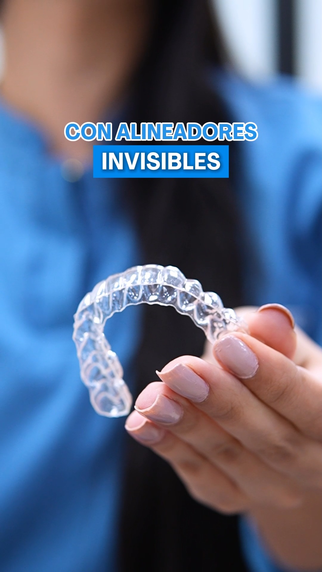Clínica ortocentro Facebook ad: ¿Sueñas con una sonrisa alineada sin brackets?