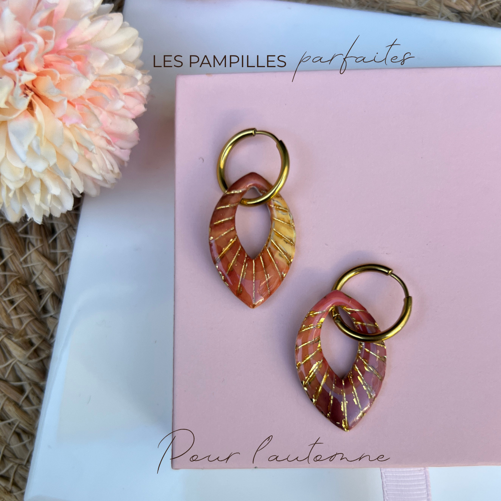 Loule Accessoires Facebook ad: Des boucles d'oreilles plein les tiroirs… et jamais…