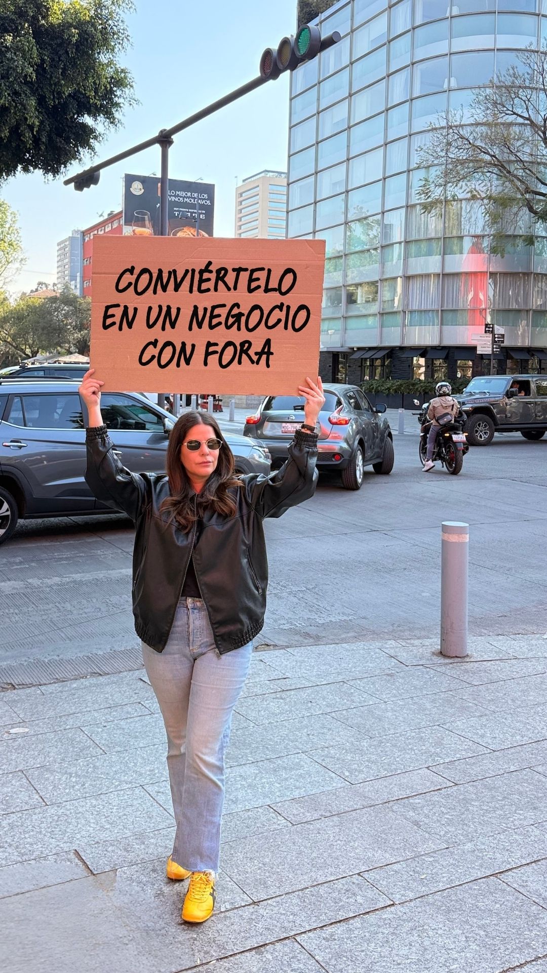 Fora Community Facebook ad
