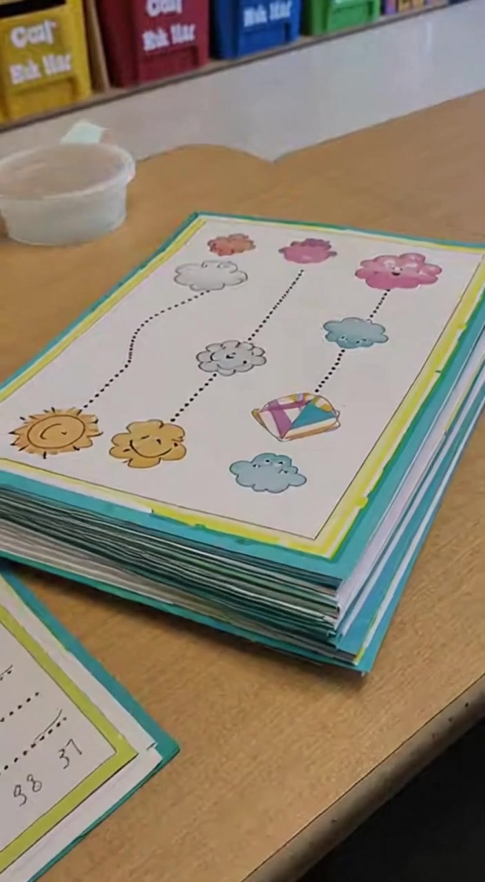 Young Minds Printables Facebook ad: Last Slots ₱98