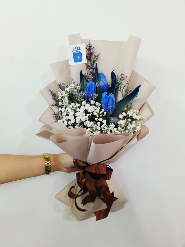 Lheilani’s Flower Shop Facebook ad: Flowers for all occasions