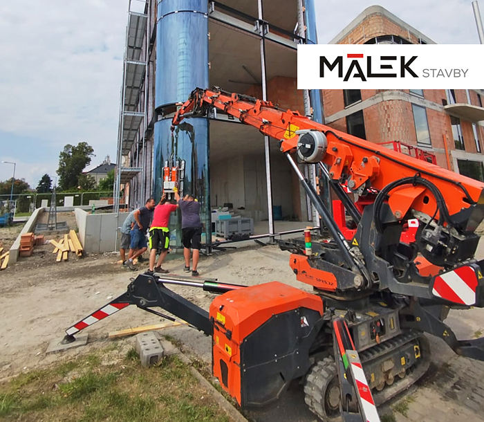 Stavby Málek Facebook ad: ZASKLÍVÁNÍ OBLOUKOVÝCH SKEL