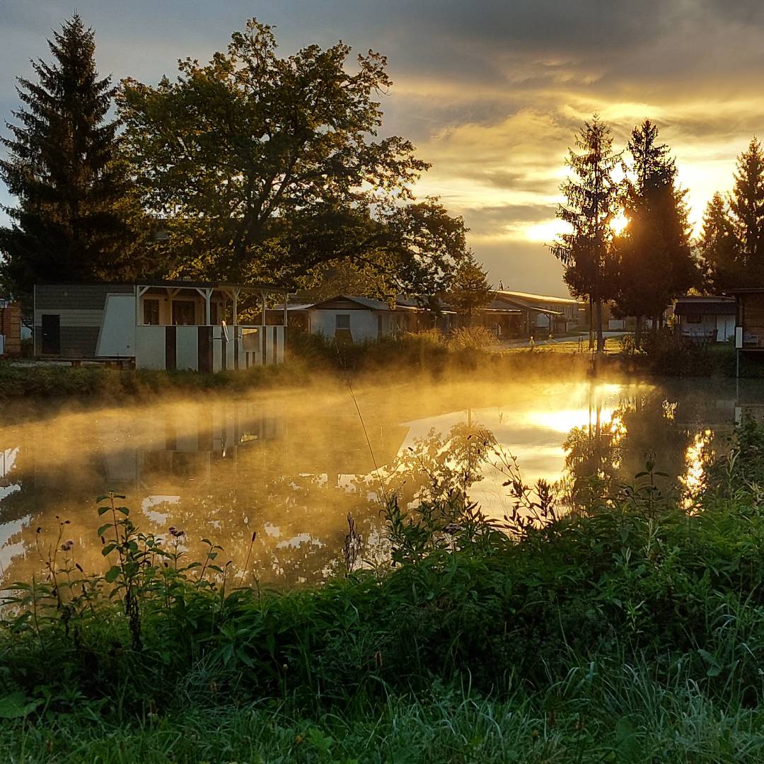 FKK Hotel- und Camping-Resort Rutar Lido Facebook ad: Urlaub in Mobilehomes buchen