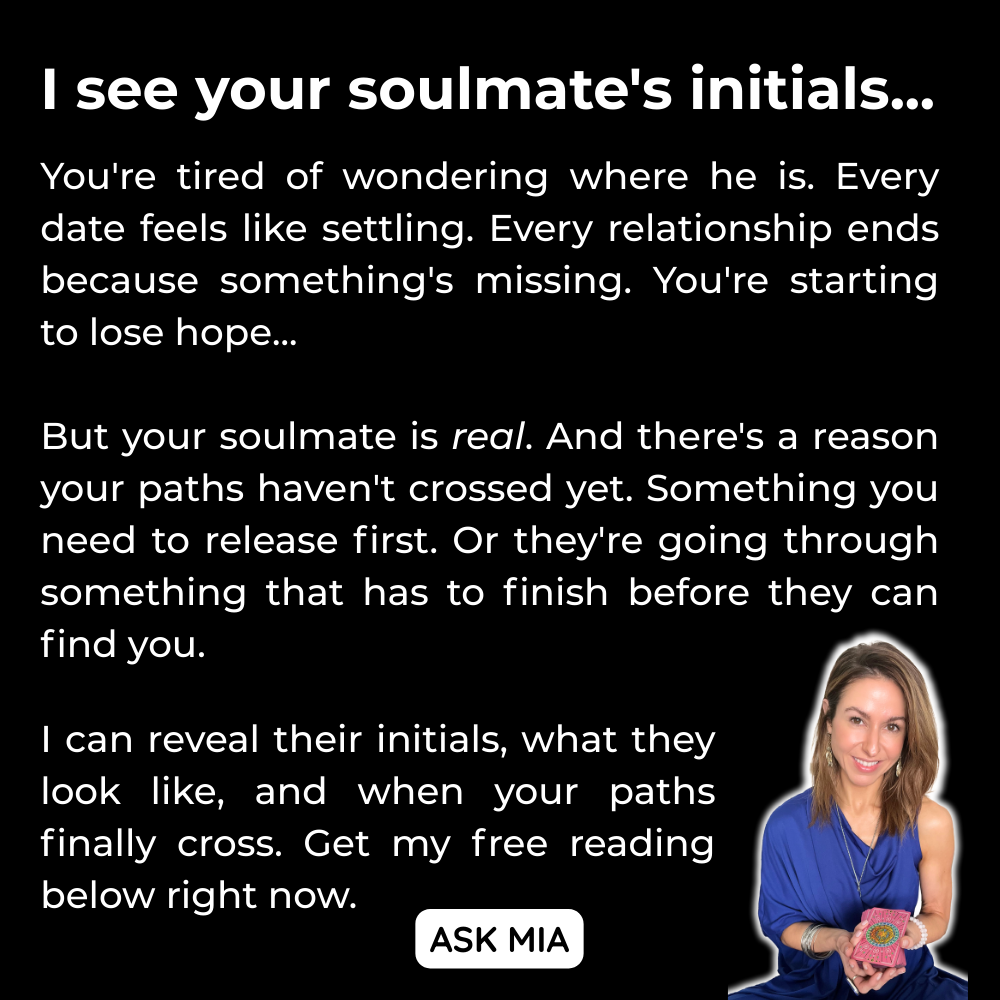 Readings by Mia Facebook ad