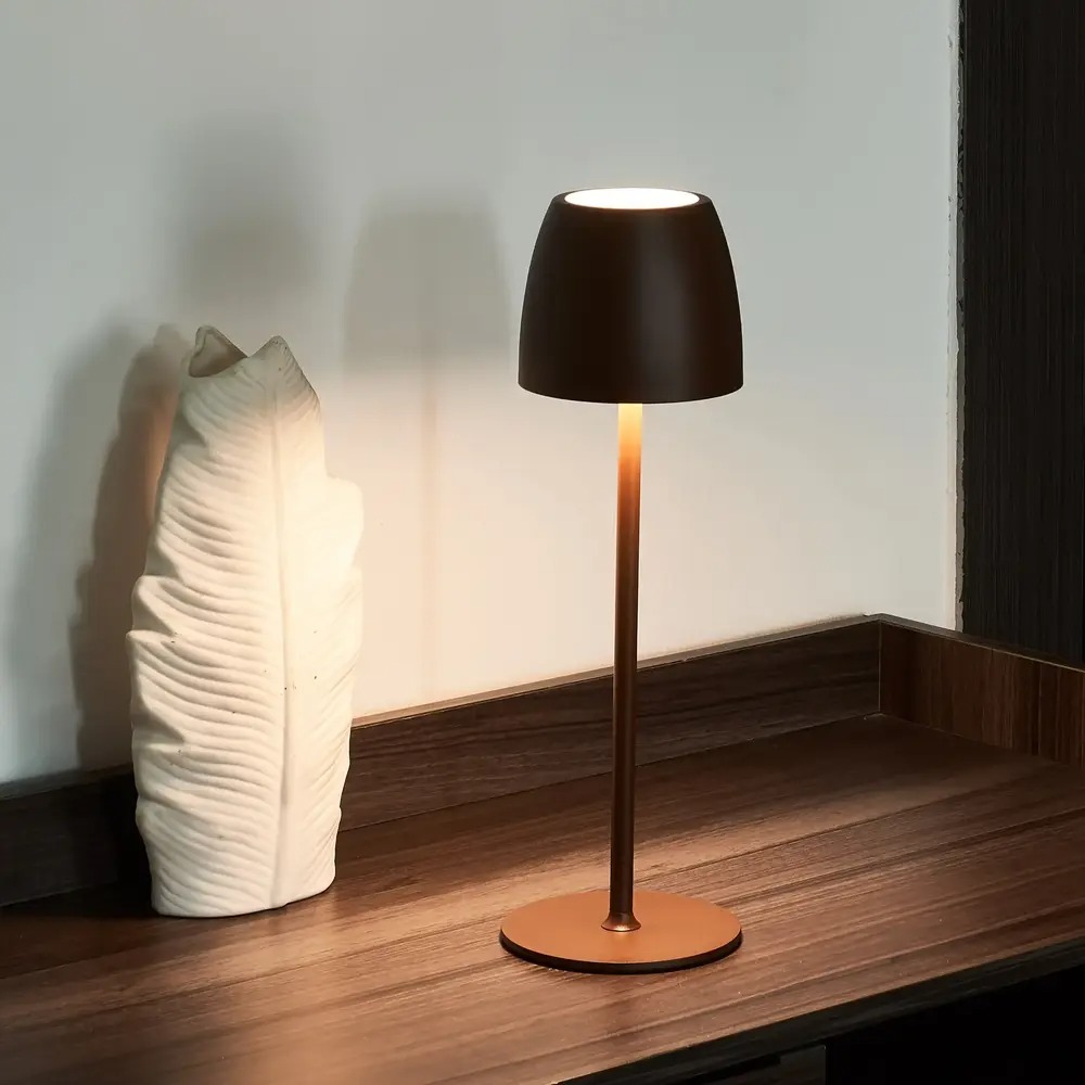 Creative.Lighting Facebook ad