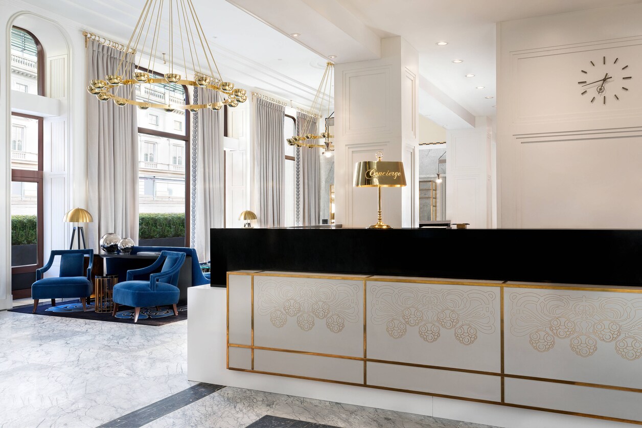 The Luxury Collection Facebook ad