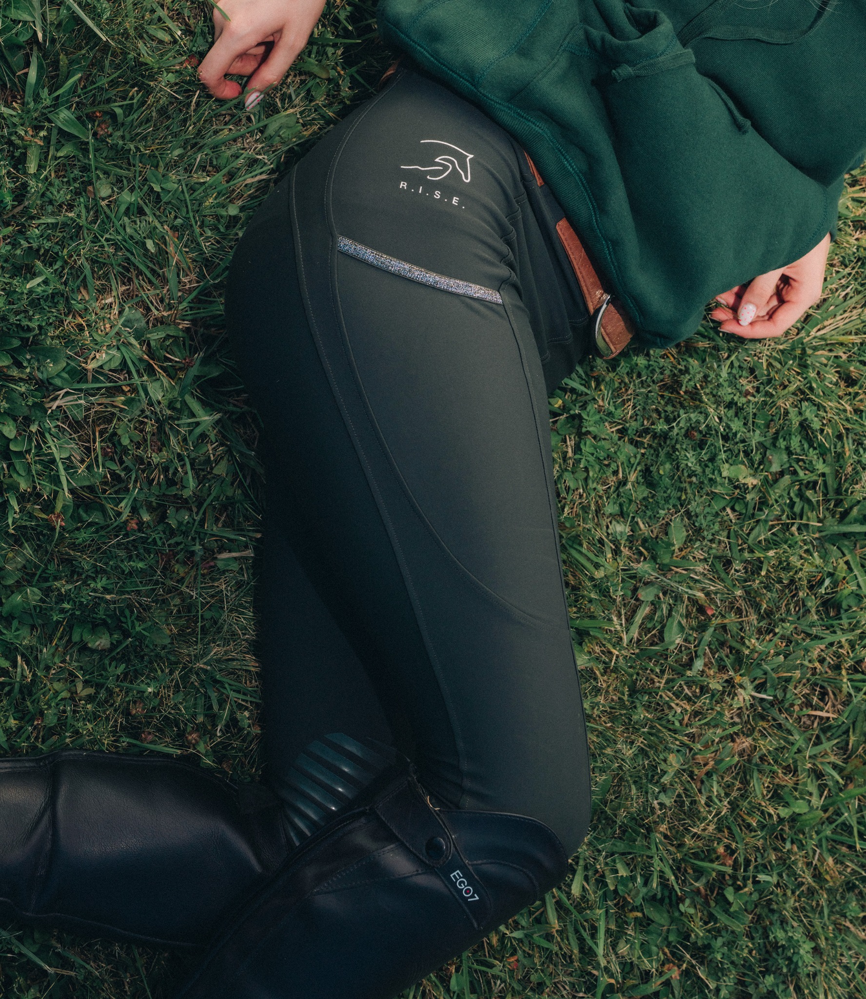 Ride In Style Equestrian Facebook ad: Everything most riding leggings miss.