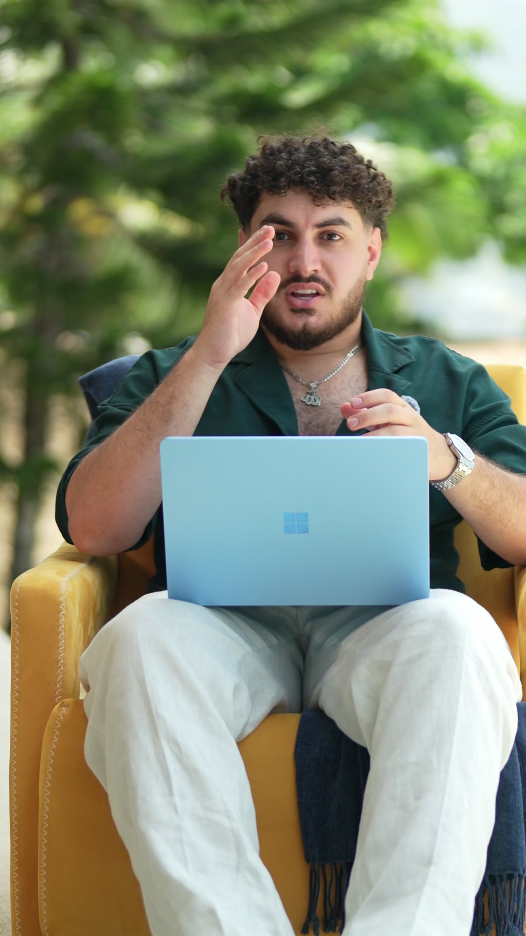 Elite Wins Facebook ad: Join the Elite Wins Live Floor