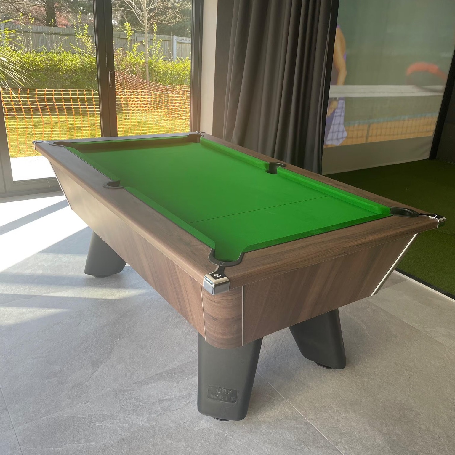 Deluxe Games Room Facebook ad
