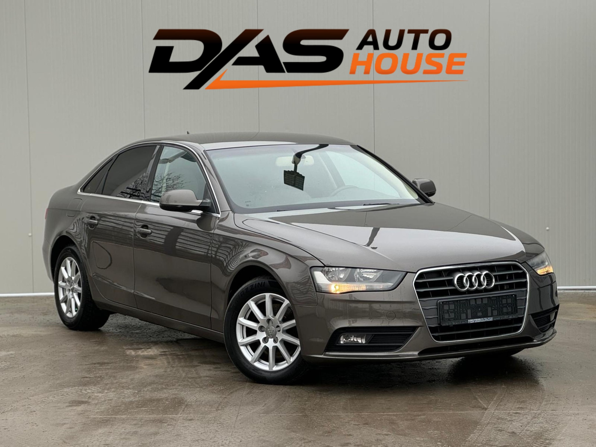 Das Auto House Facebook ad: Audi A4 Automat, pregătit pentru drum