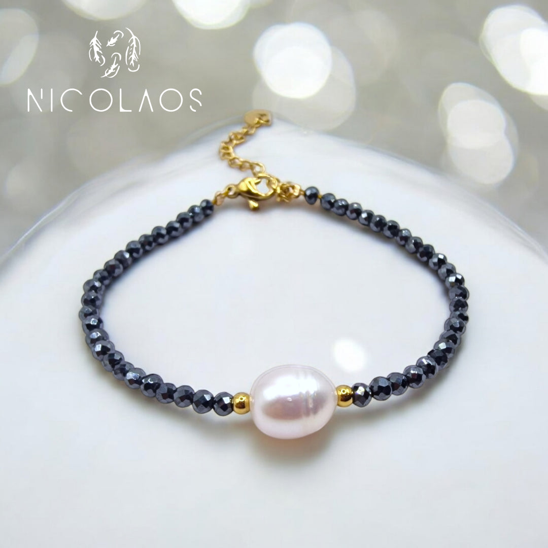 Nicolaos  jewelry Facebook ad