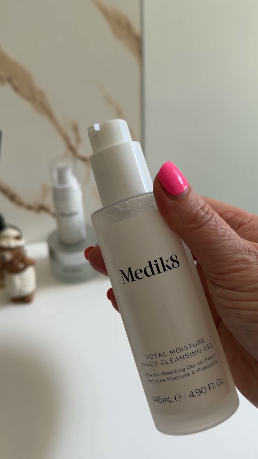 Medik8 Facebook ad: Feel The Difference Instantly