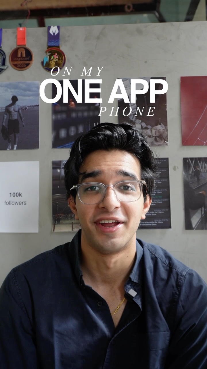 Zomato Facebook ad: Three lives. One app.