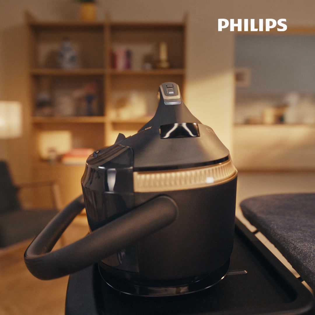 Philips Home Living Facebook ad: Stația de călcat Philips Seria 8000