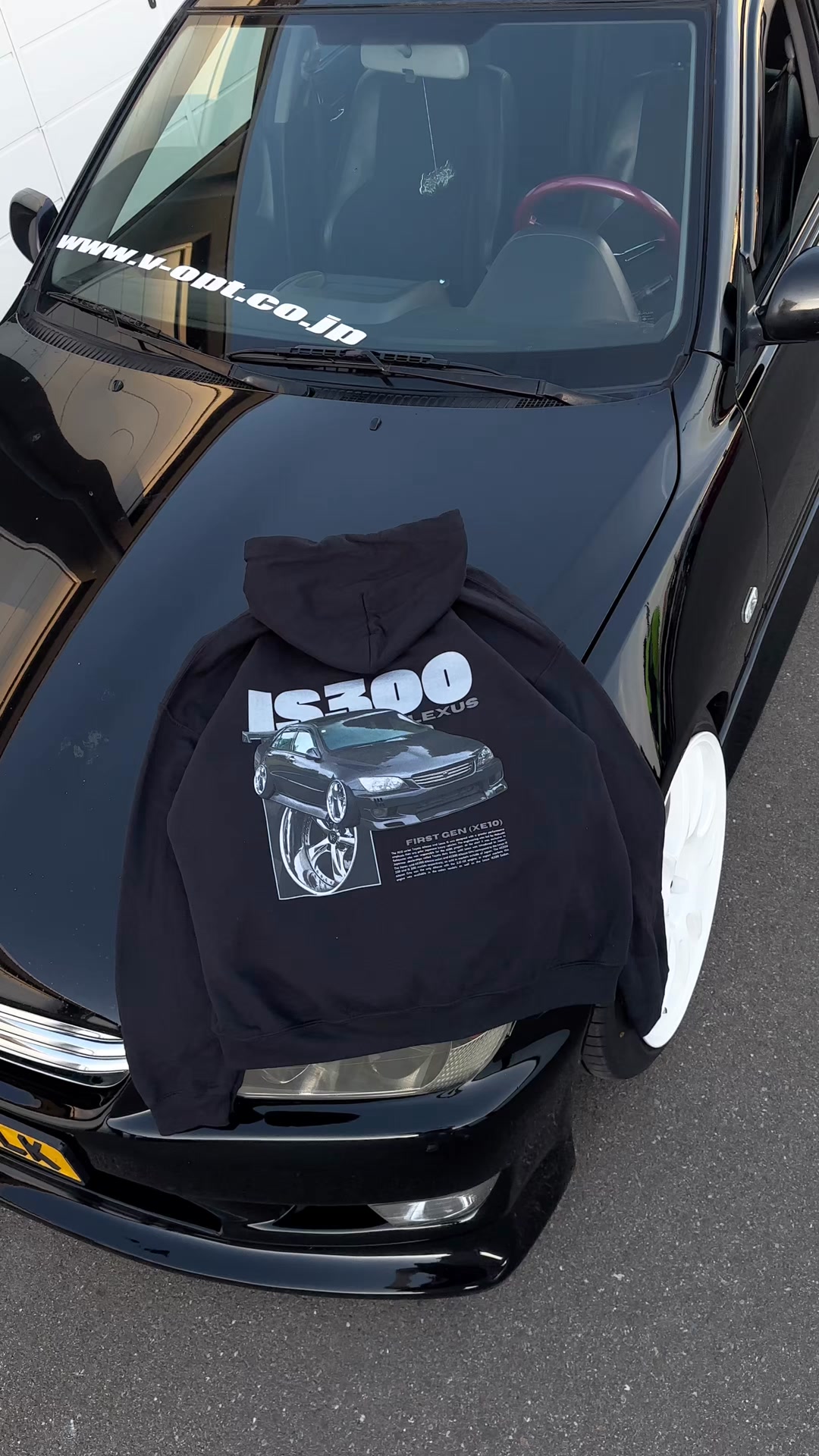 Cargallery.store Facebook ad: Car Hoodies & Shirts