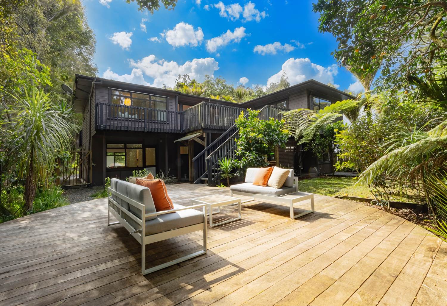 Barfoot & Thompson Titirangi Facebook ad: New Listing - 164 Woodlands Park Road, Titirangi…