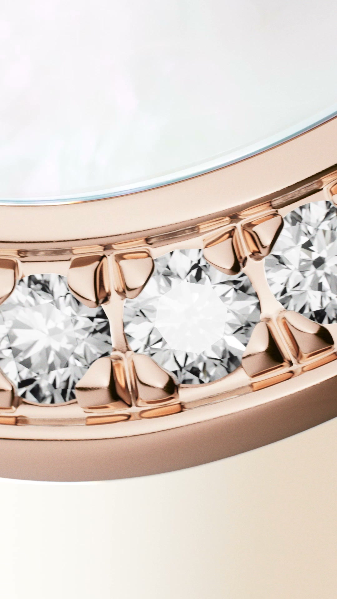 BVLGARI Facebook ad: Divas’ Dream ile ışıltınızı ortaya çıkarın