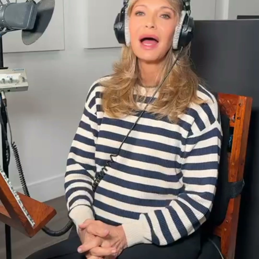Simon & Schuster Audio Facebook ad: Read by the author