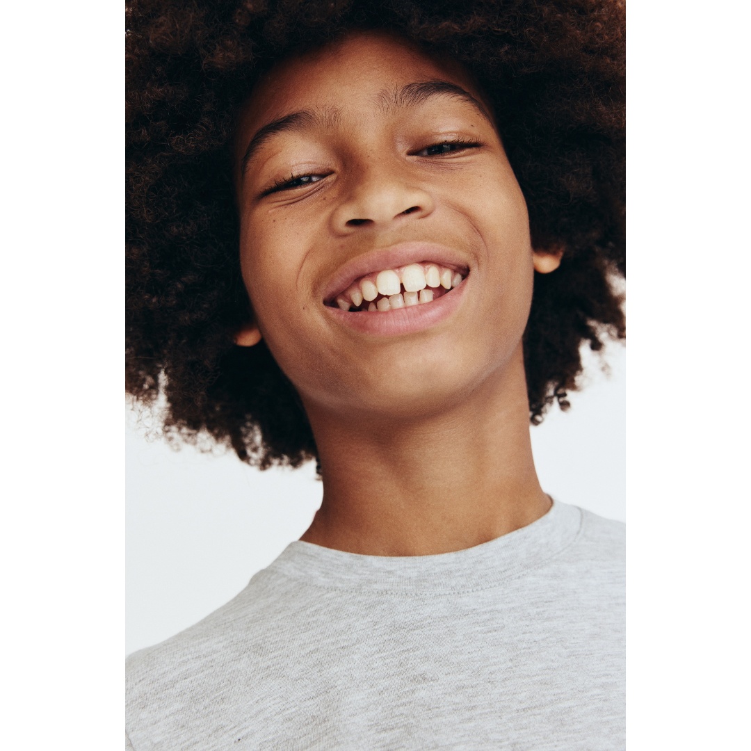 H&M Facebook ad