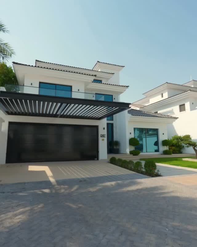 Derwazadubai pool LLC Facebook ad: A vision. A masterpiece.