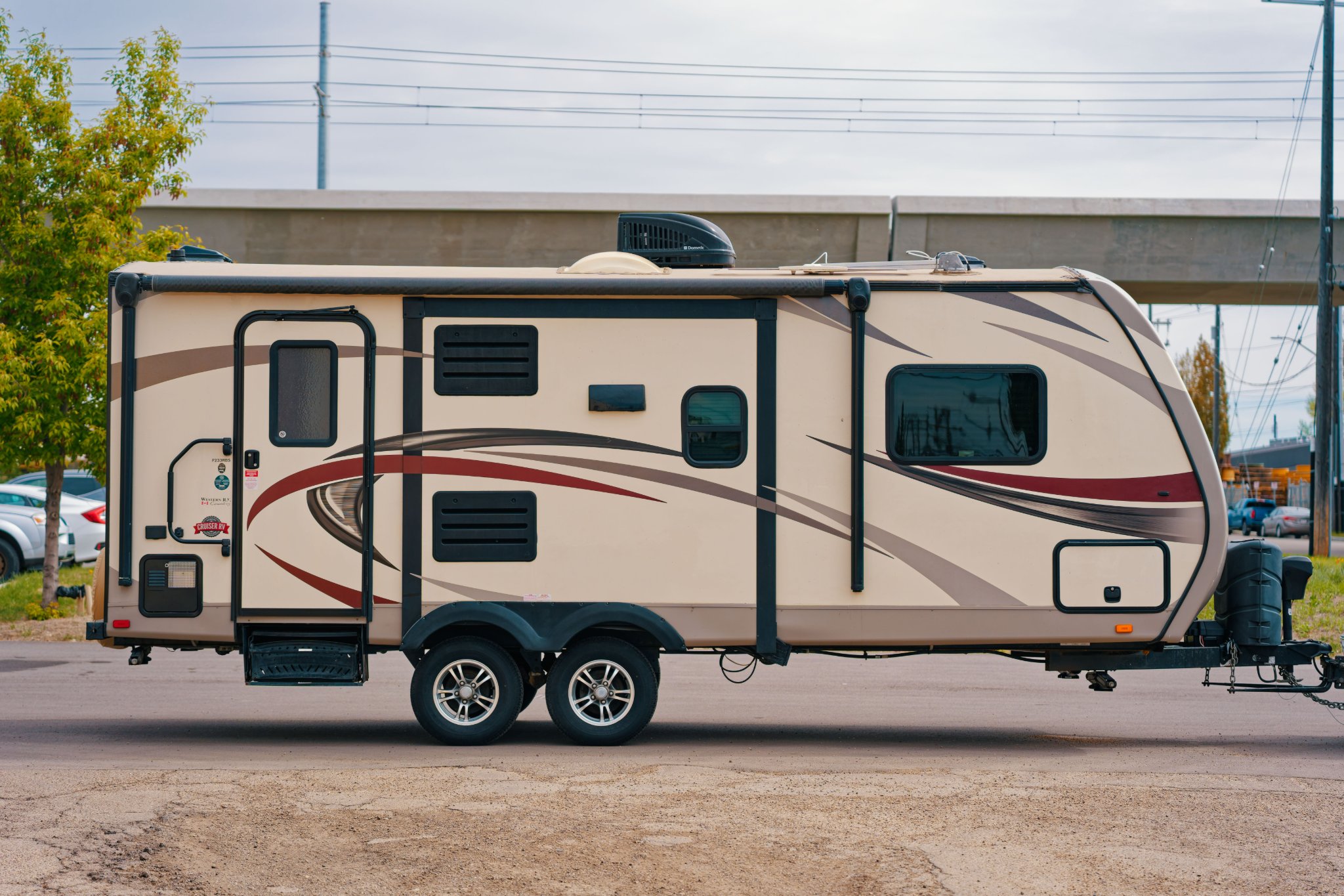 Crystal Dawn Facebook ad: 2015 Fun Finder Crusier RV 233 RBS