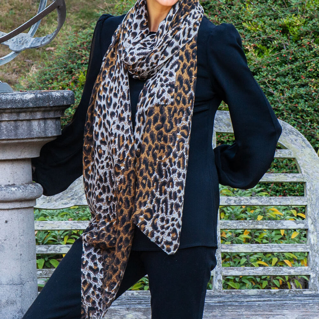 Black.co.uk - Luxury Accessories and Gifts Facebook ad