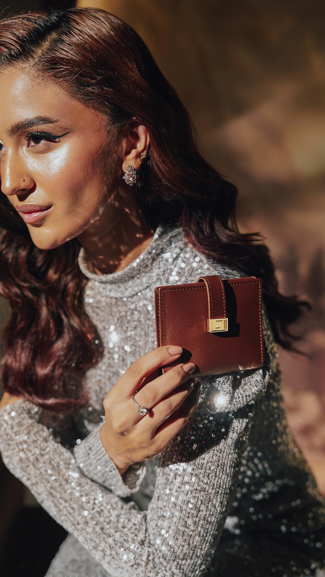 Jafferjees Facebook ad: Metallic leather that catches light from every angle…