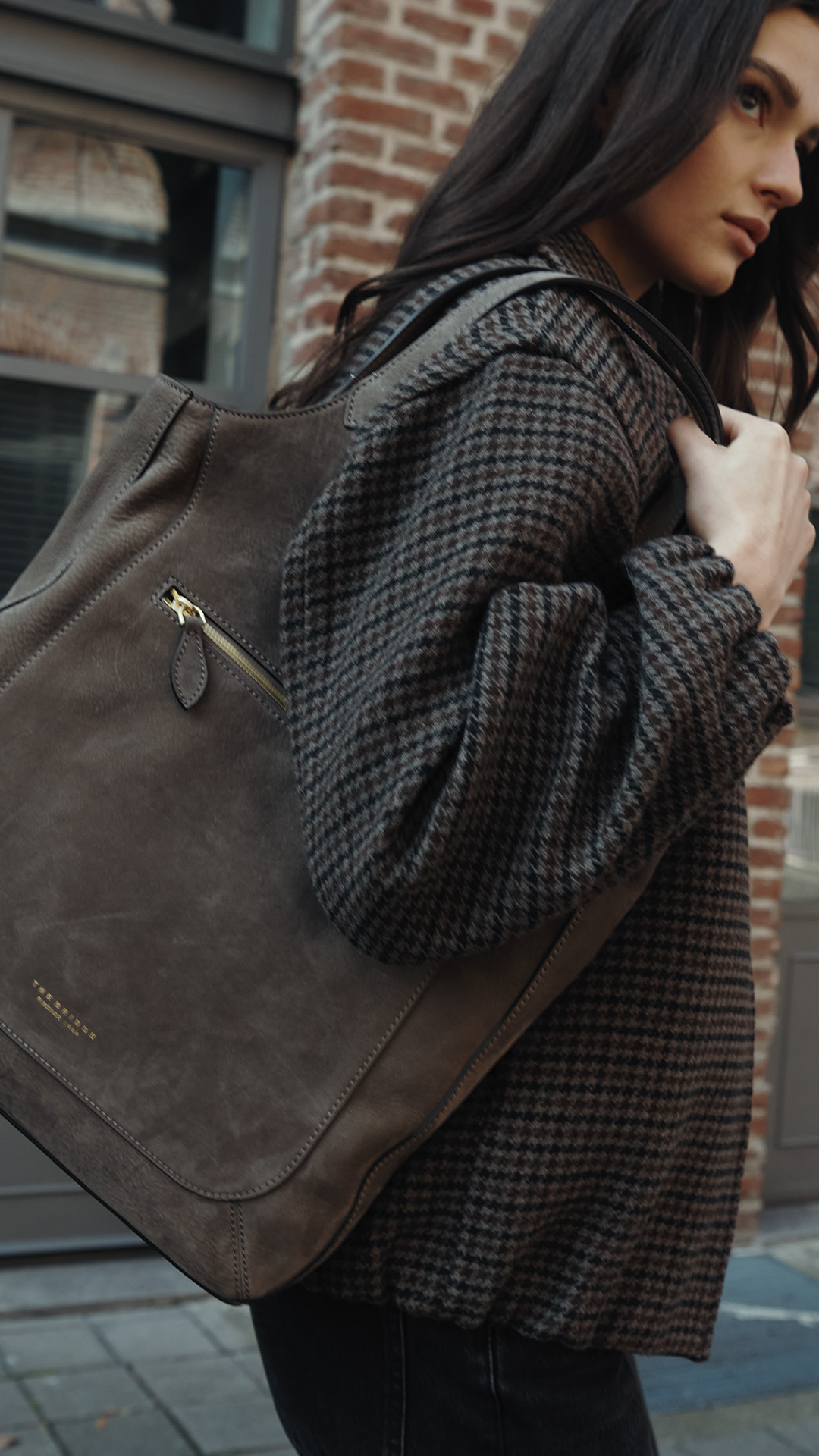The Bridge Facebook ad: Neue Kollektion H/W 26