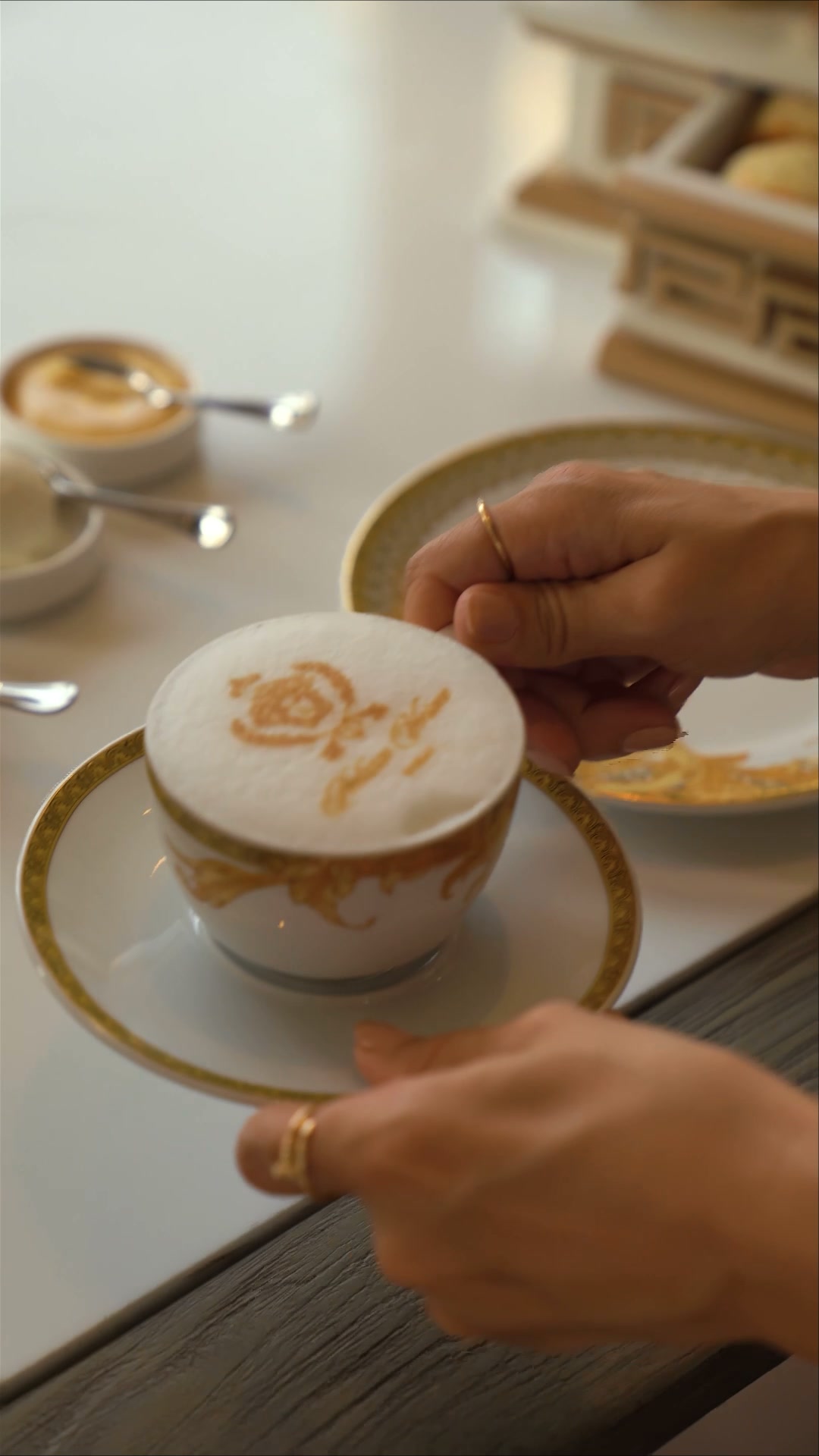 Palazzo Versace Dubai Facebook ad: Your Most Glamorous Winter Escape Awaits