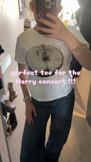 abbiebliss.xo Facebook ad: The Internet's Most Famous T-Shirts