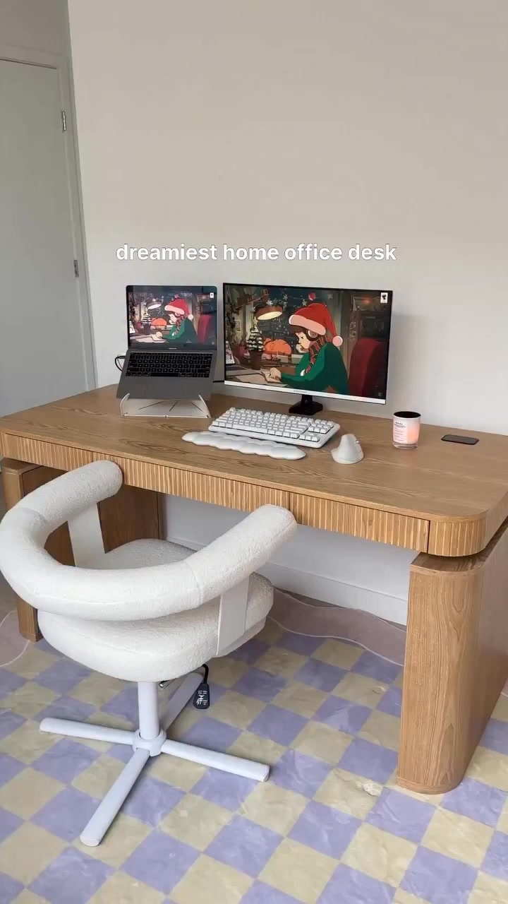 Hulala Home Furniture Facebook ad: Extra 20% off code: IDA20