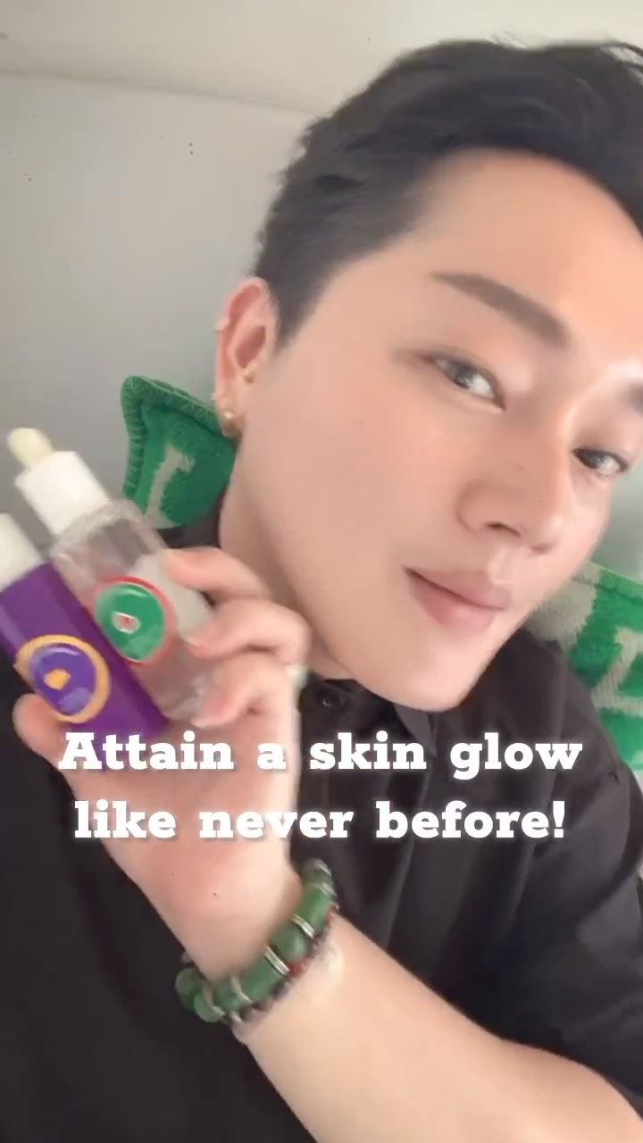 Cocomo beauty Facebook ad: Embracing the Glowing makeup with serums My skin…
