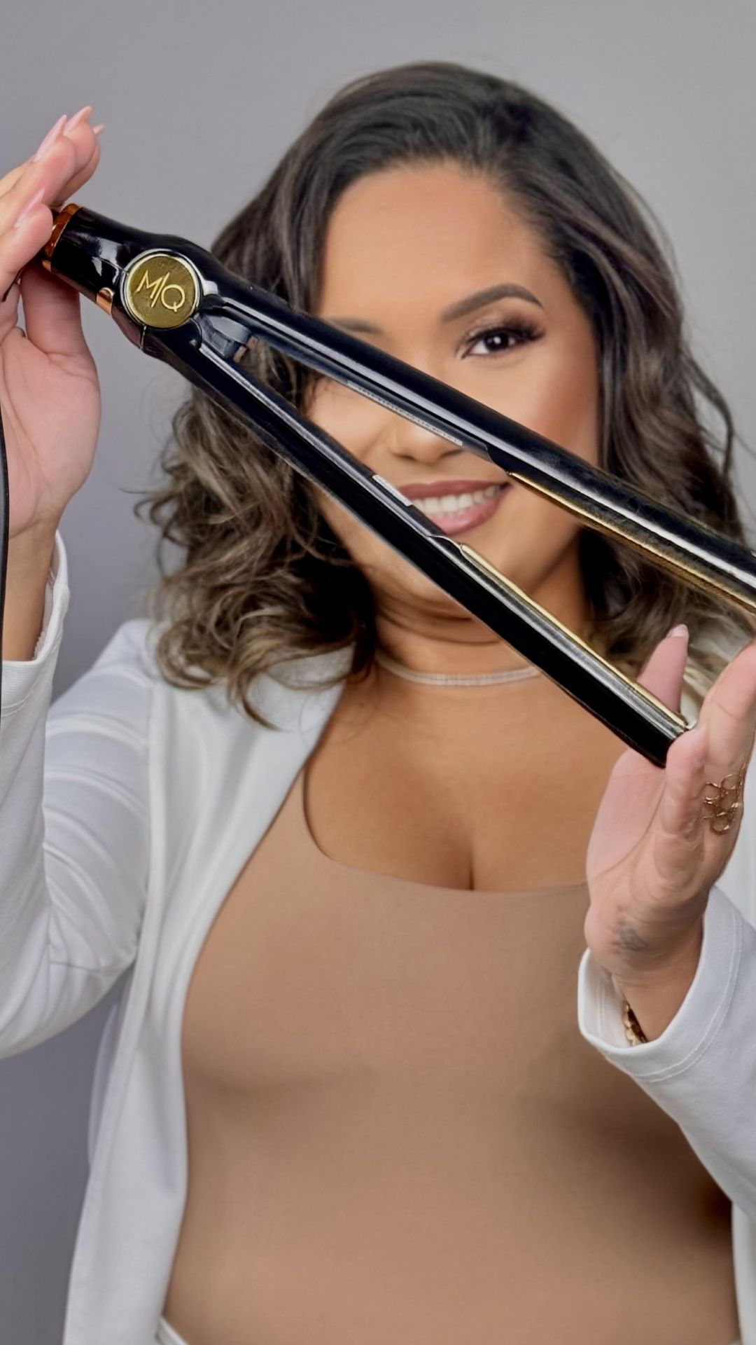 MQ Professional Hair Styling Facebook ad: Fazer retoque de progressiva exige precisão, e a…