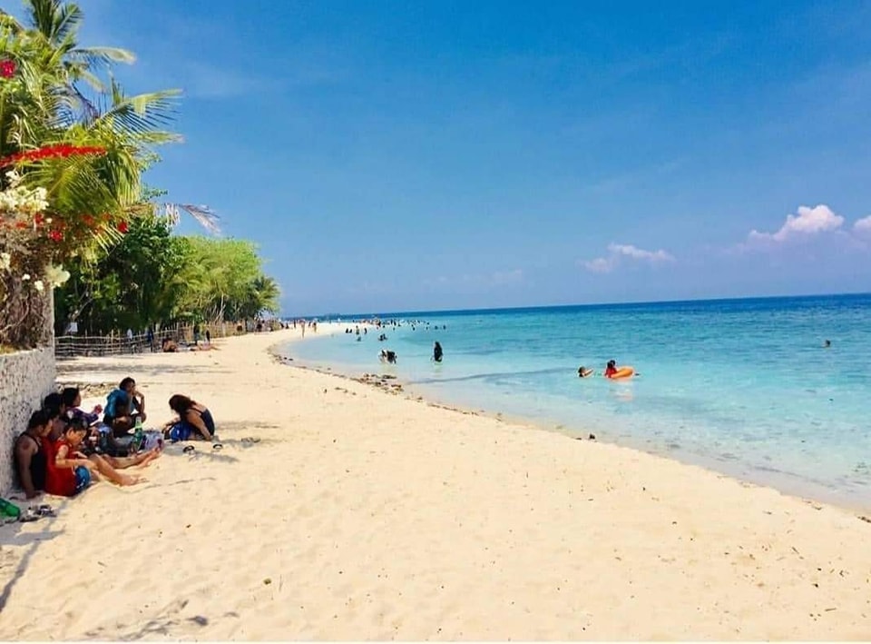 White Beach Oceanfront House Facebook ad: PROMO PROMO