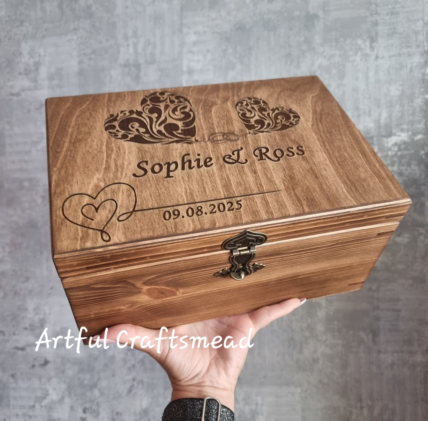 Artful Craftsmead Personalized Gifts Facebook ad: ArtfulCraftsmeadARJ - Etsy
