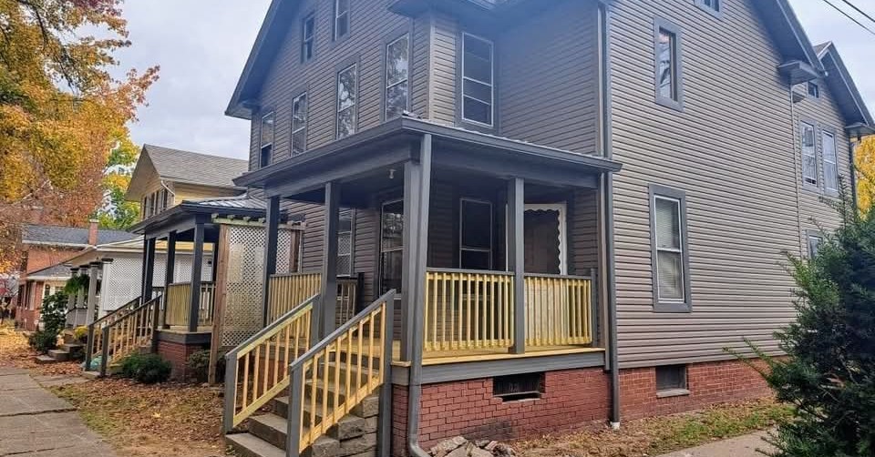 Amish Country Builders LLC Facebook ad