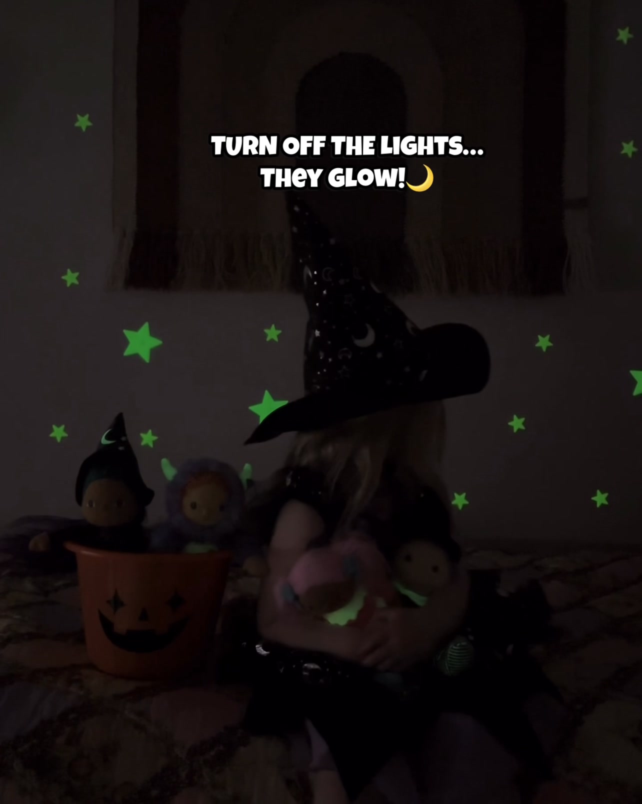 Olli Ella Facebook ad: Magical Halloween Friends That Glow!