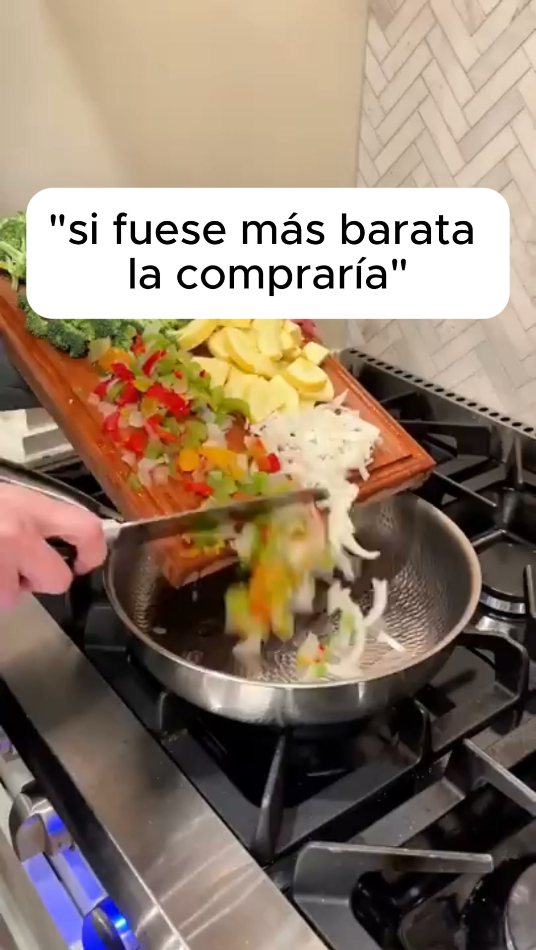 Zentitanium Facebook ad: La Única Sartén de Titanio Puro No Tóxica