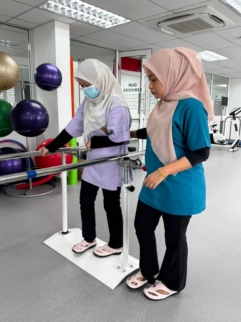 DBC Physiotherapy Malaysia Facebook ad: First session only RM100, Book now!