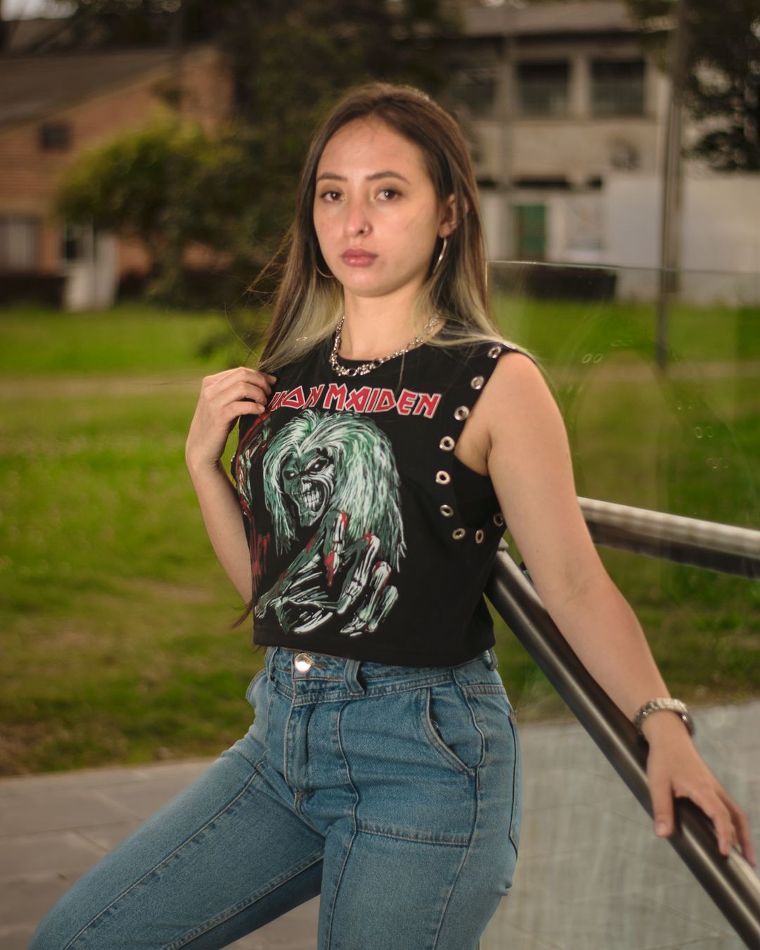 Estampados Gardar Facebook ad: ¿Cansada de las mismas camisetas aburridas de siempre?